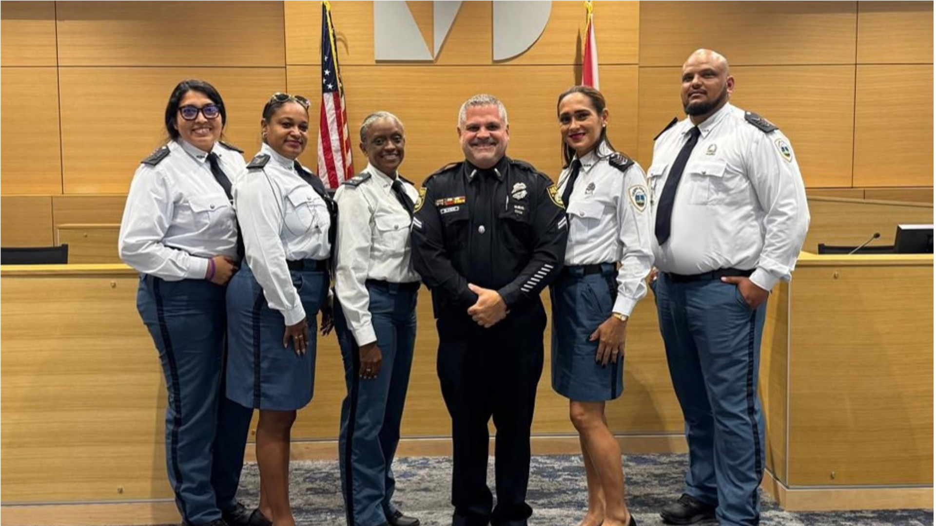 Five police officers complete intensive training in Miami
