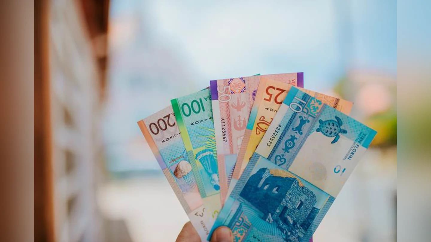 Aruba continues to reduce government debt