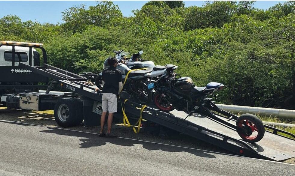 Aruba Police confiscate six motorcycles during traffic operation