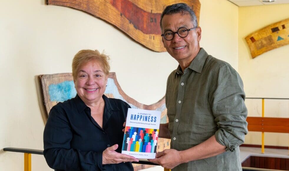 Author Robertico Croes to present A Journey to Happiness